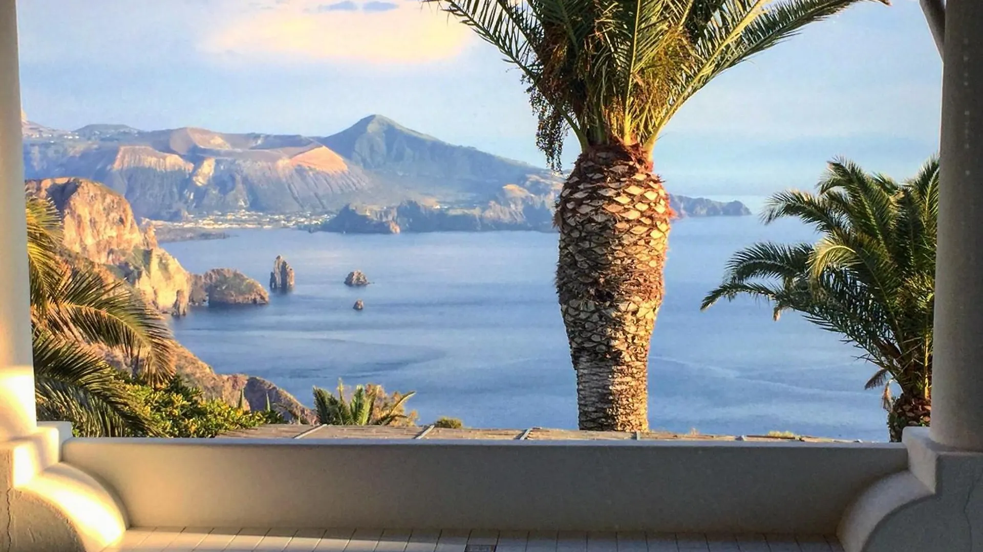 Case Quattrocchi - Giardino E Terrazzi Con Vista Panoramica Sul Mare, Etna E Vulcano Липари